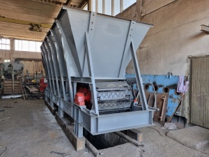 Питатель пластинчатый ТК-16 с бункером 20 кубов