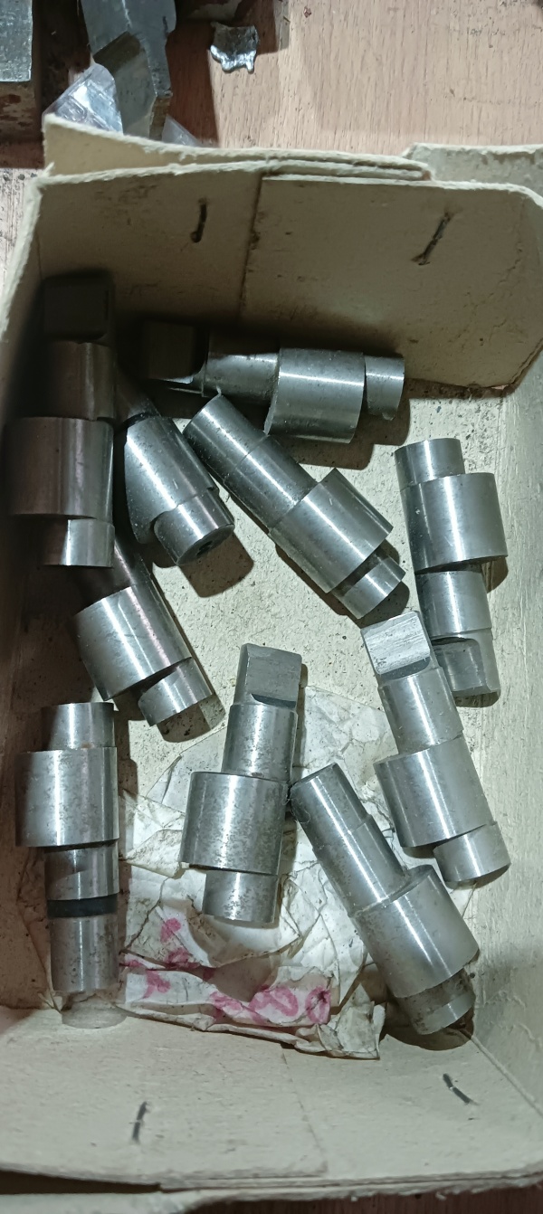 Ролики эксценрик ВНГН ВНГТ