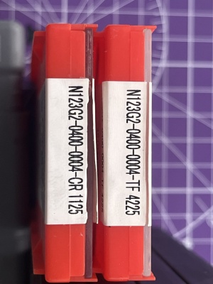 Резец отрезной канавочный MGER2525-3C (+ ПАЧКА ПЛАСТИН SANDVIK - 10 пластин, толщ 3мм)