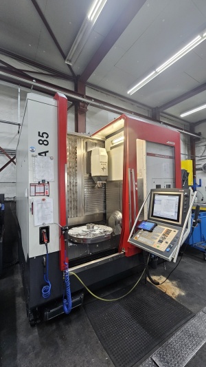 5-осевой вертикальный обрабатывающий центр Hedelius Acura 85