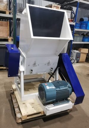 Дробилка для пластика PN dsnl-700