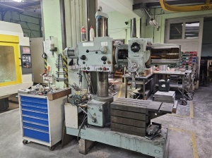 Радиально-сверлильный станок 2K52-1