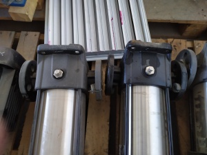 Вертикальные многоступенчатые насосы Grundfos CR 5-9 (4 шт.)