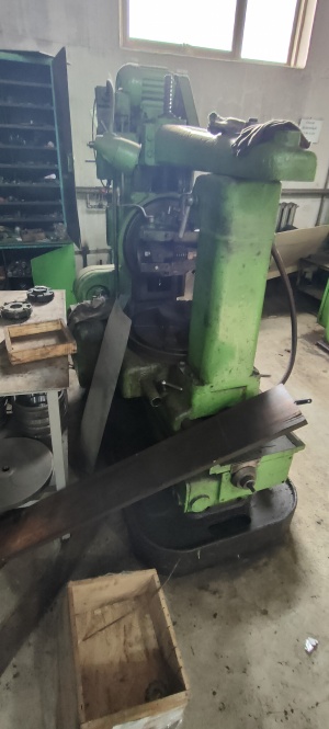 Зубофрезерный станок 532 вертикальный полуавтомат