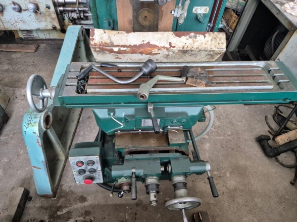 Горизонтально-фрезерный 6Д81Г