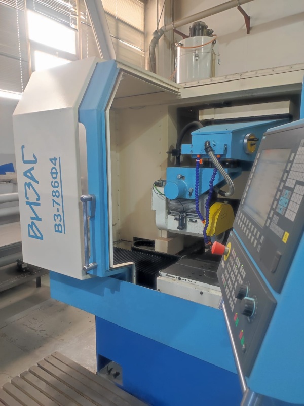 Станок специальный с ЧПУ для шлифования зубьев реек Модель ВЗ-786Ф4