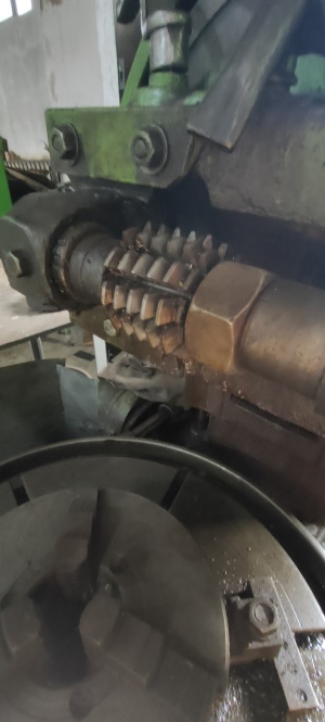 Зубофрезерный станок 532 вертикальный полуавтомат