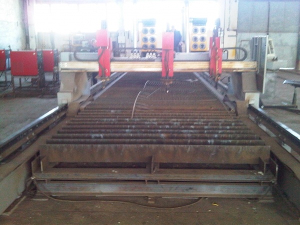 mashinu plazmennoj rezki kristal 2 5