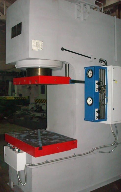 Пресс руе. Пресс гидравлический pve 100. Гидравлические пресса pye. Гидравлические пресса pye. Пресс гидравлический pye-250.