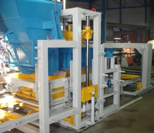 Машина для производства бетонных блоков,брусчатки Sumab E-400 (2007г.)