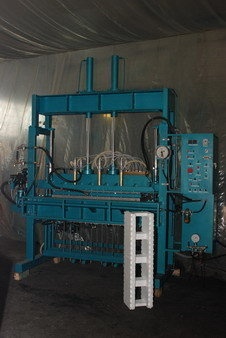 станок для производства пенополистирольного термоблока