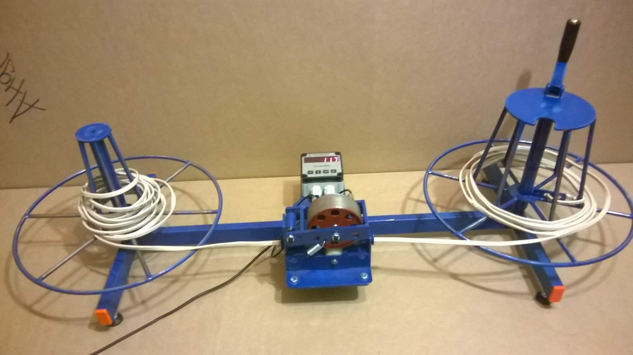 Устройство для перемотки (намотки) кабеля и веревки Б/У - Биржа .