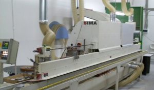Кромкооблицовочный проходной станок для нанесения и обработки кромочного материала IMA Advantage 5616
