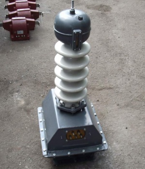 Измерительный трансформатор ЗНОМ-35