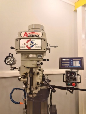 Станок универсально-фрезерный консольный повышенной точности AVEMAX SP-150VS