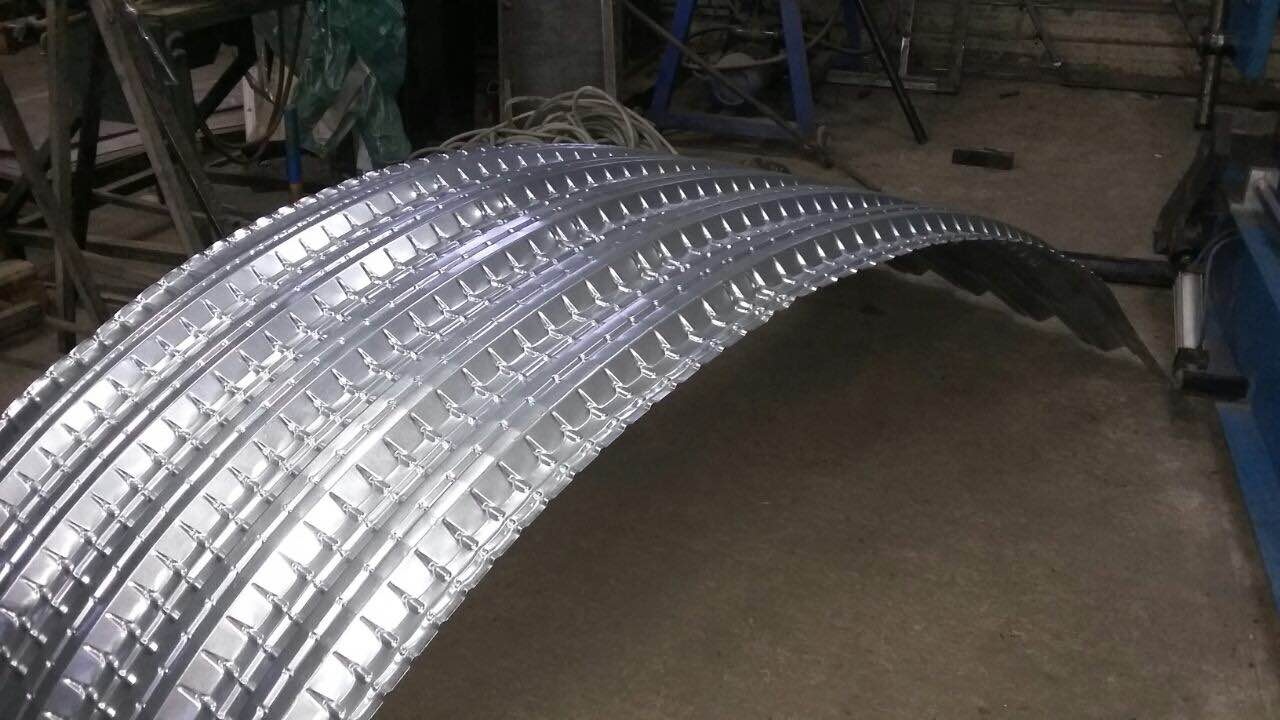 дутый гнутый. дутый гнутый. гибка алюминия ад35. арочный профиль вн 1000-680 мм. дутый гнутый.