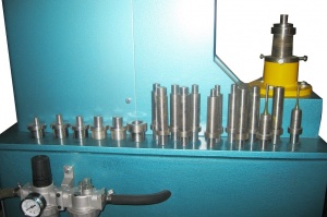 Станок клепальный пневматический для тормозных колодок СКП-4-12