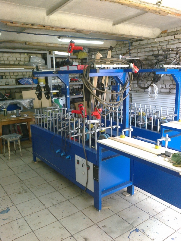 Станок для окутывания погонажа и элементов царговых дверей купить в ...