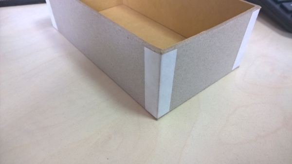 Станок для склеивания корзинок из шпона или картона