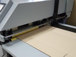 Резательно-рилевочный станок MultiBox для мебельной упаковки и оперативного изготовления гофроящиков