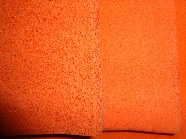 Листы из пористой оранжевой губки (натуральной резины)