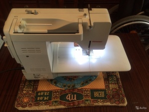 Швейную машину Bernina B 380