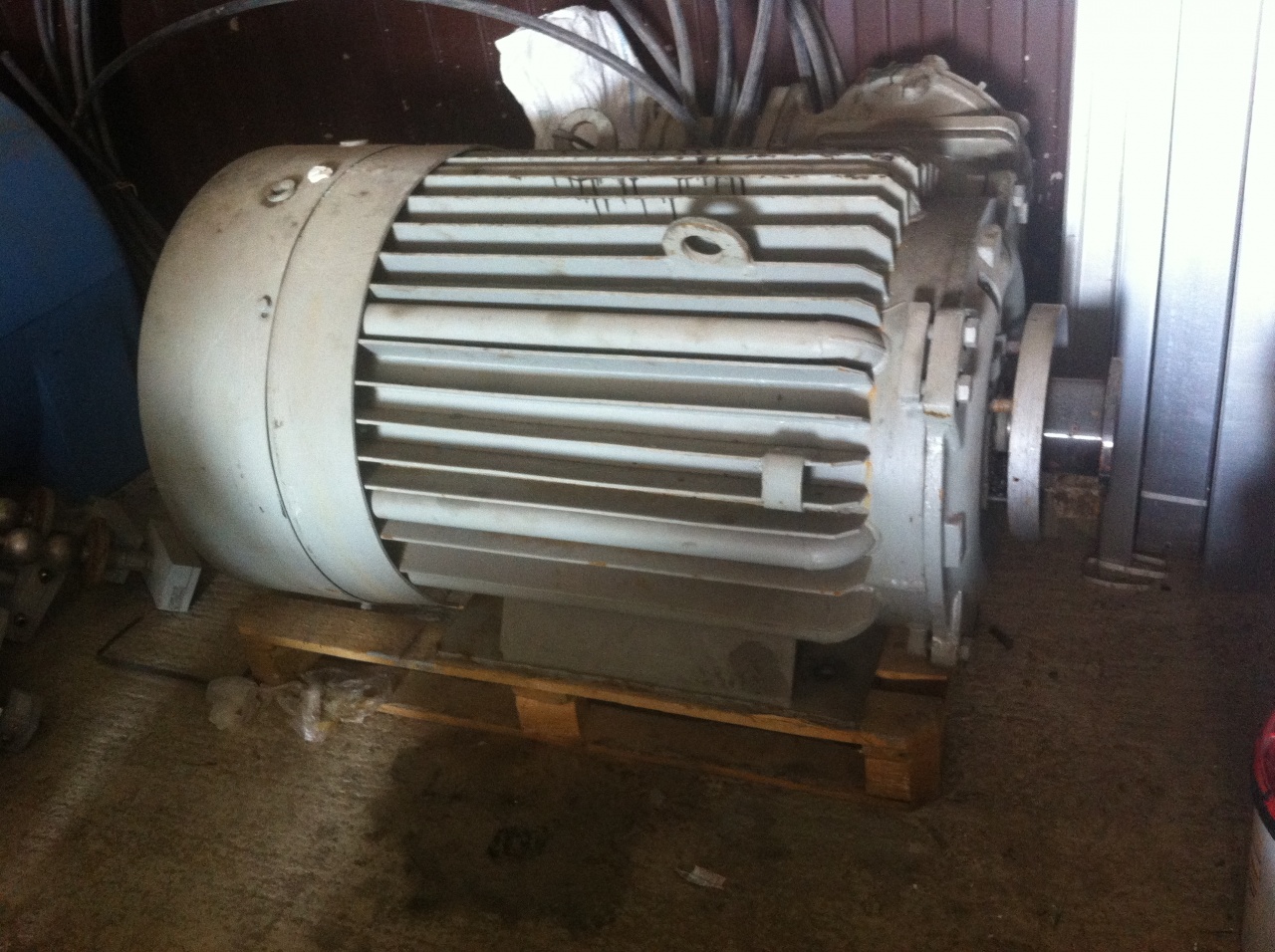 315 квт. 315 квт. электродвигатель 315 квт шахтовый. электродвигатель 132 м2 im3011 взрывозащищенный с тавотницей. мин васо.