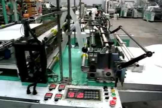 Машина для производства пакетов из полимерных материалов BG-pack-800x2