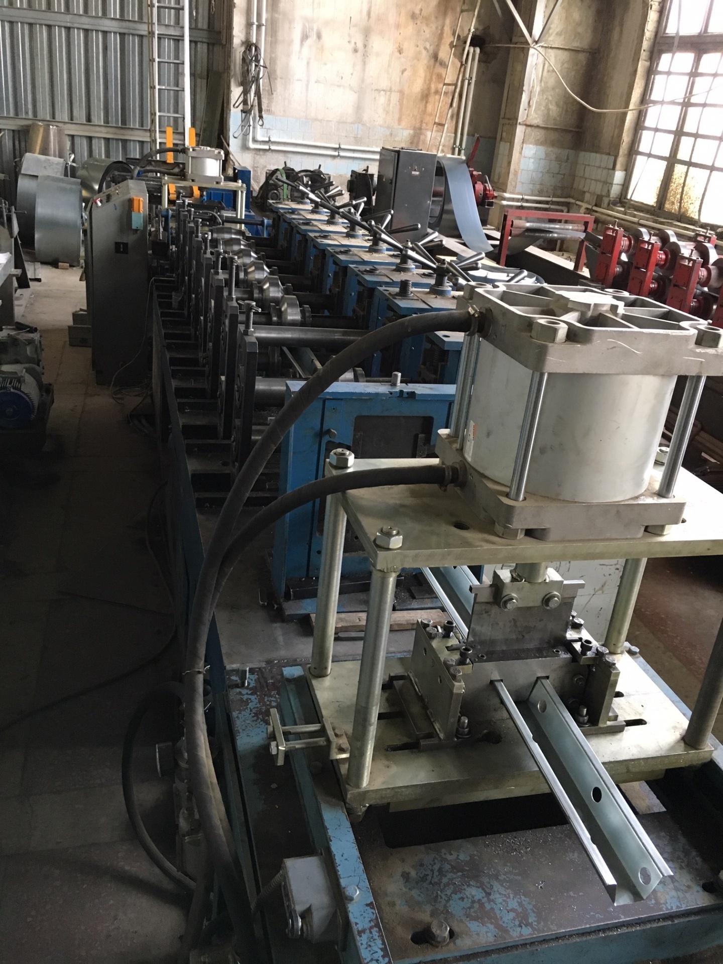 Оборудование для изготовления гнутых профилей (ЛСТК) купить Б/У в ...