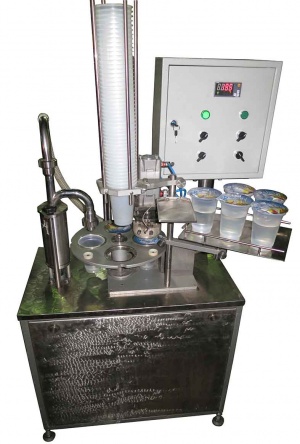Фасовочное оборудование для фасовки в стакан, полуавтомат розлива сметаны в стакан АФ-600, аппарат, станок упаковки