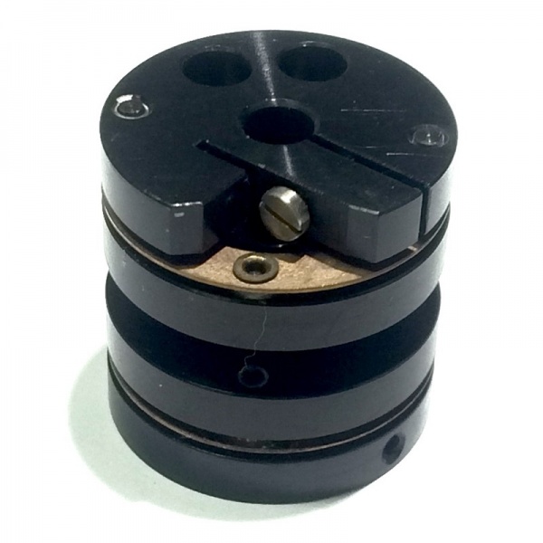 Kupplung K14 Heidenhain - Мембранная муфта, композитная дисковая 30х30 мм, диаметры валов 8х8 мм
