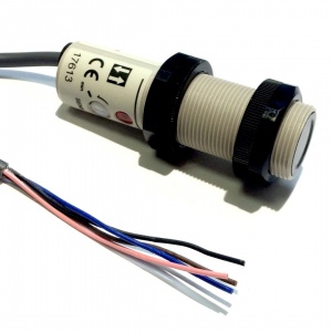 E3F2-DS30B4-2M Фотоэлектрический датчик М18, зона срабатывания до 300 мм, диффузный, PNP, NO, кабель 2 м, пластик, E3F2-DS30B4-M-2M Omron