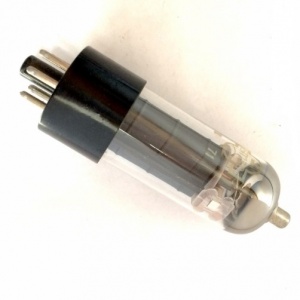 6П13С Выходной лучевой тетрод(ламповый двухтактный усилитель) долговечность 1500 ч