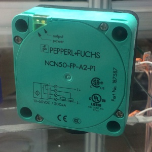 NCN50-FP-A2-P1 Индуктивный датчик PNP NO+NC, 10-60В=, 50 мм, сальник М20х1.5, Pepperl+Fuchs