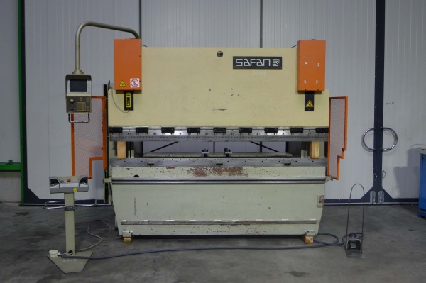 Листогибочный пресс Safan Pressbrake 2550 x 80 T Y1 / Y 2