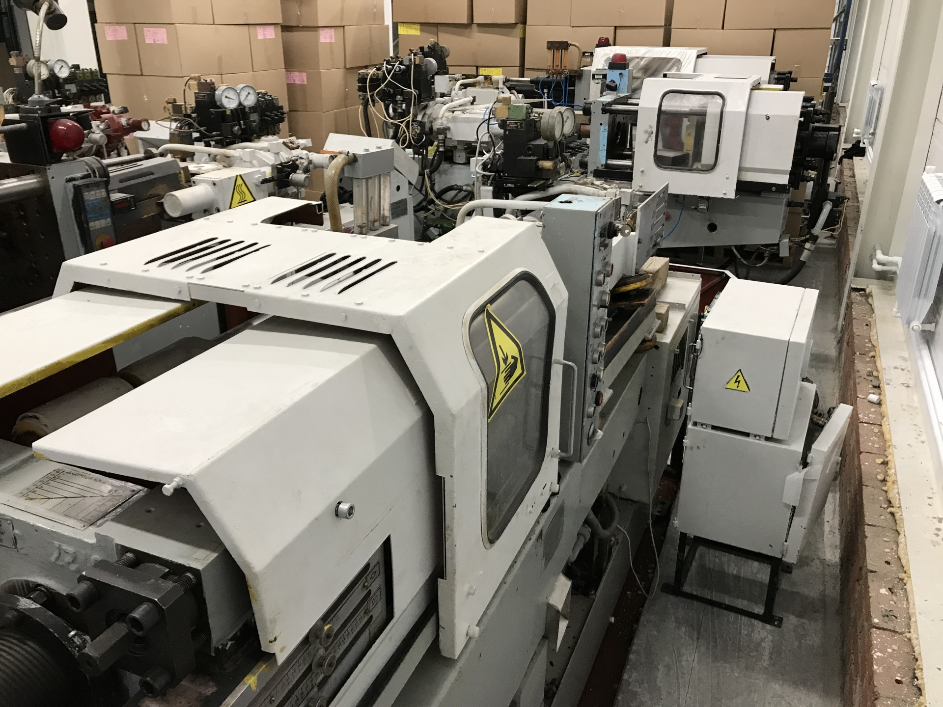 Станки продольного точения tornos. 1б265 станок токарный многошпиндельный. Токарный автомат ссср. Снос завода серпуховский вал. Житомирские станки автоматы.