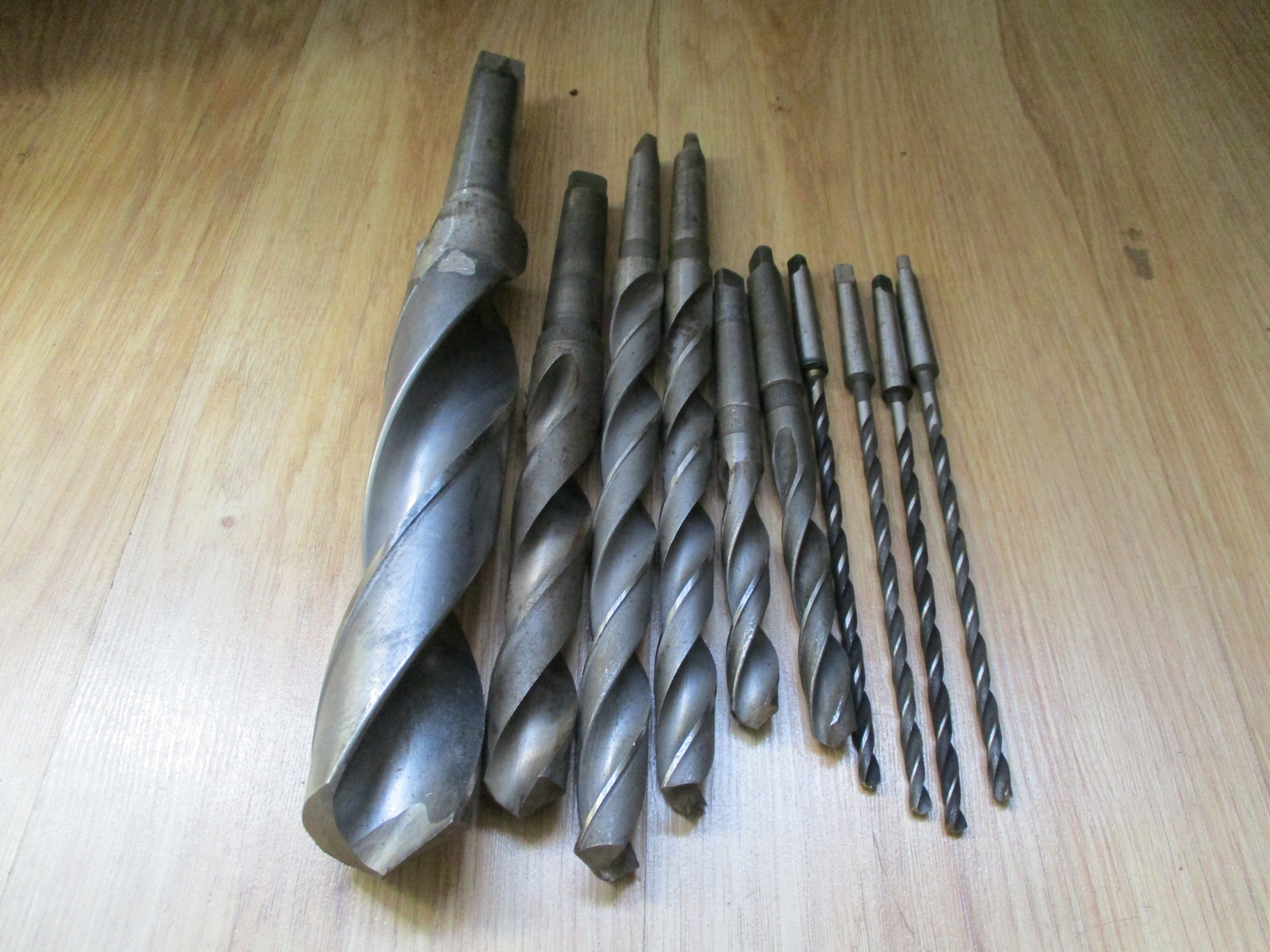 Доска инструмент металлорежущий инструмент