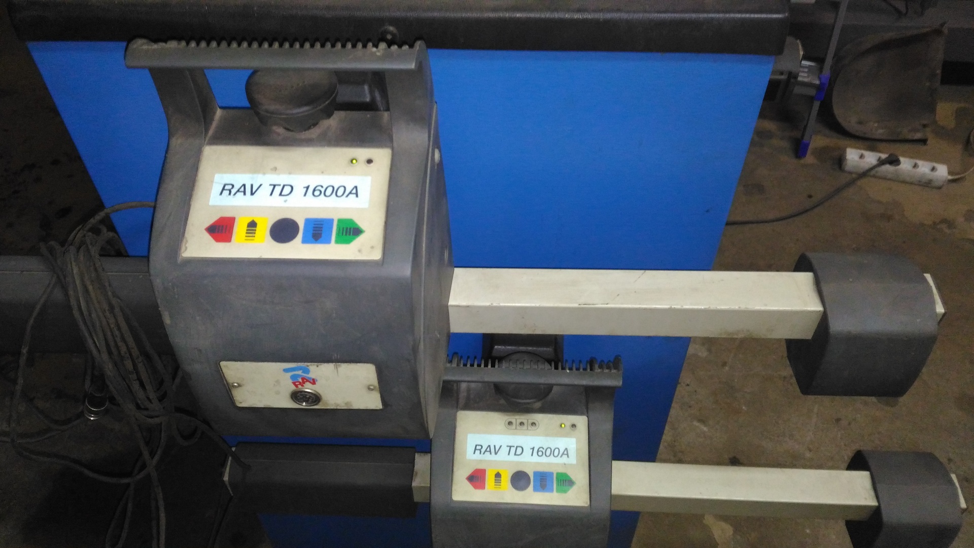 Стенд развал схождение RAV TD 1680A купить Б/У в Санкт-Петербурге по ...