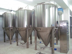 Резервуары ЦКТ (цилиндра-конический танк, емкость для пива, танк для пива)