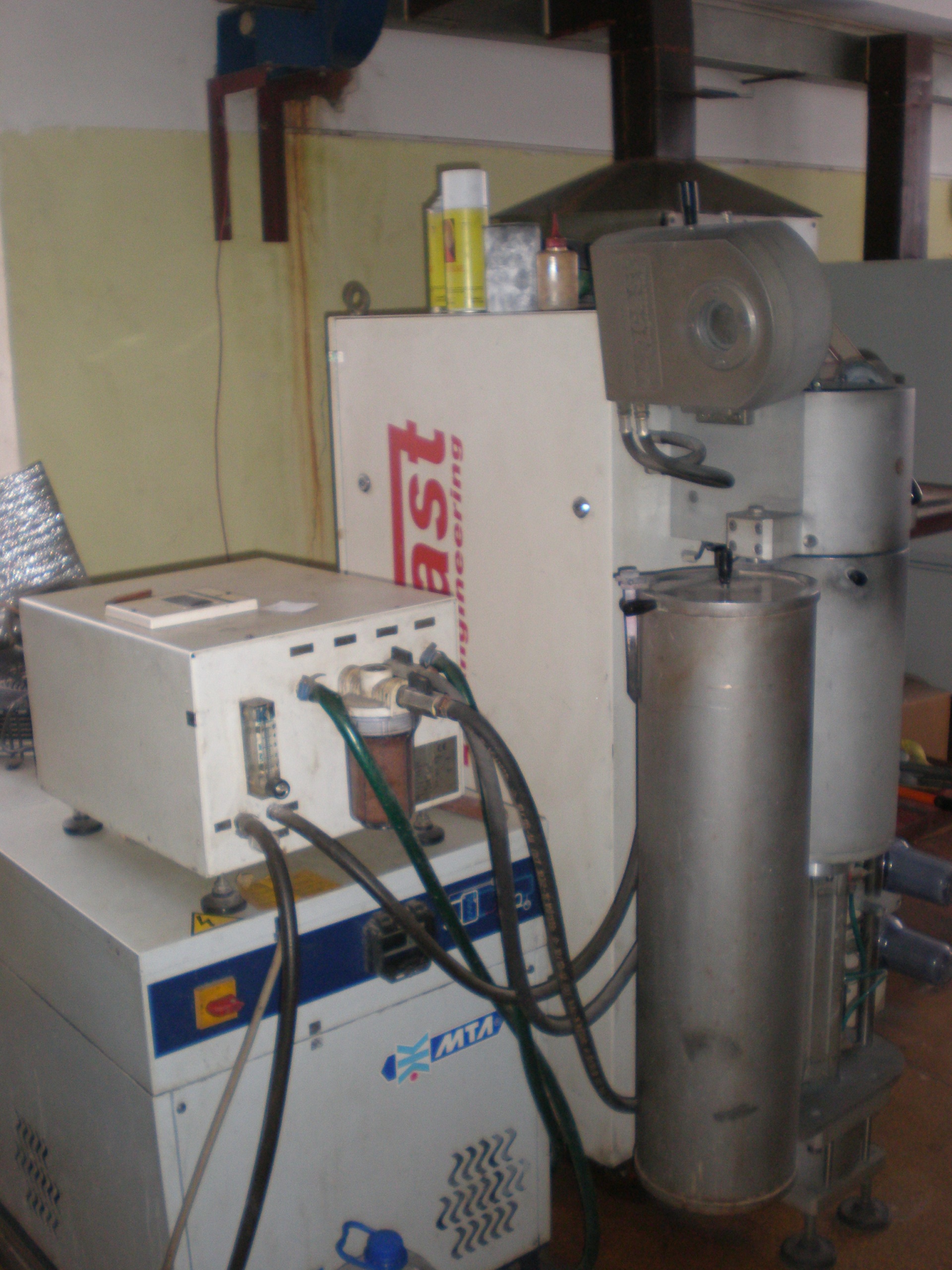 Вакуумная литейная установка TVC 10 с гранулятором и холодильником ...