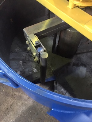 Бетоносмеситель принудительного типа ЭСТ-500 (450л.)