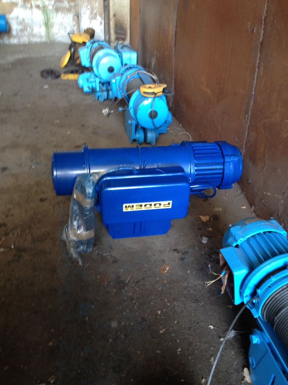 тельфер болгарский 1 т. 5 т. тельфер 0. 0м. таль на 0.