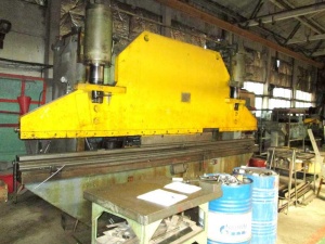 Пресс листогибочный ИБ1432А усилие 160 тонн