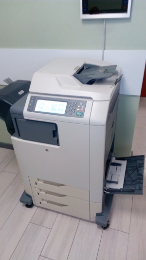 Принтер HP Color LaserJet 4730 mfp