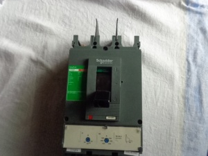 Автомат шнайдер электрик CVS 400FTM 320D, CVS 630F