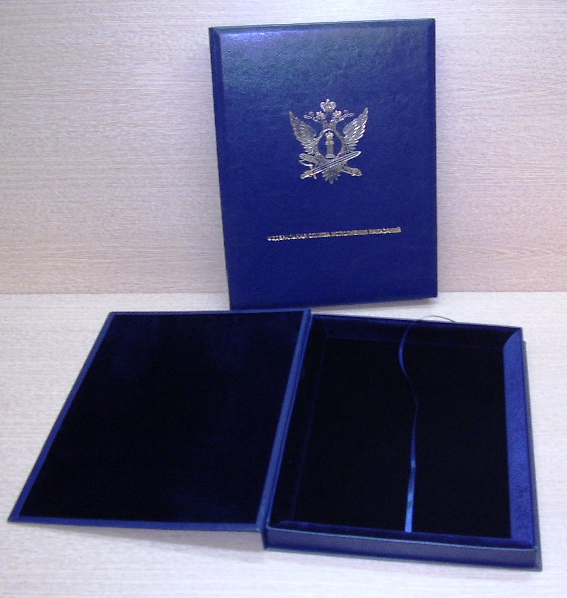 короб 395х395х135. коробки под а4. коробка для штампа из мдф. коробка подарочная под картину. картонная коробка на магните.