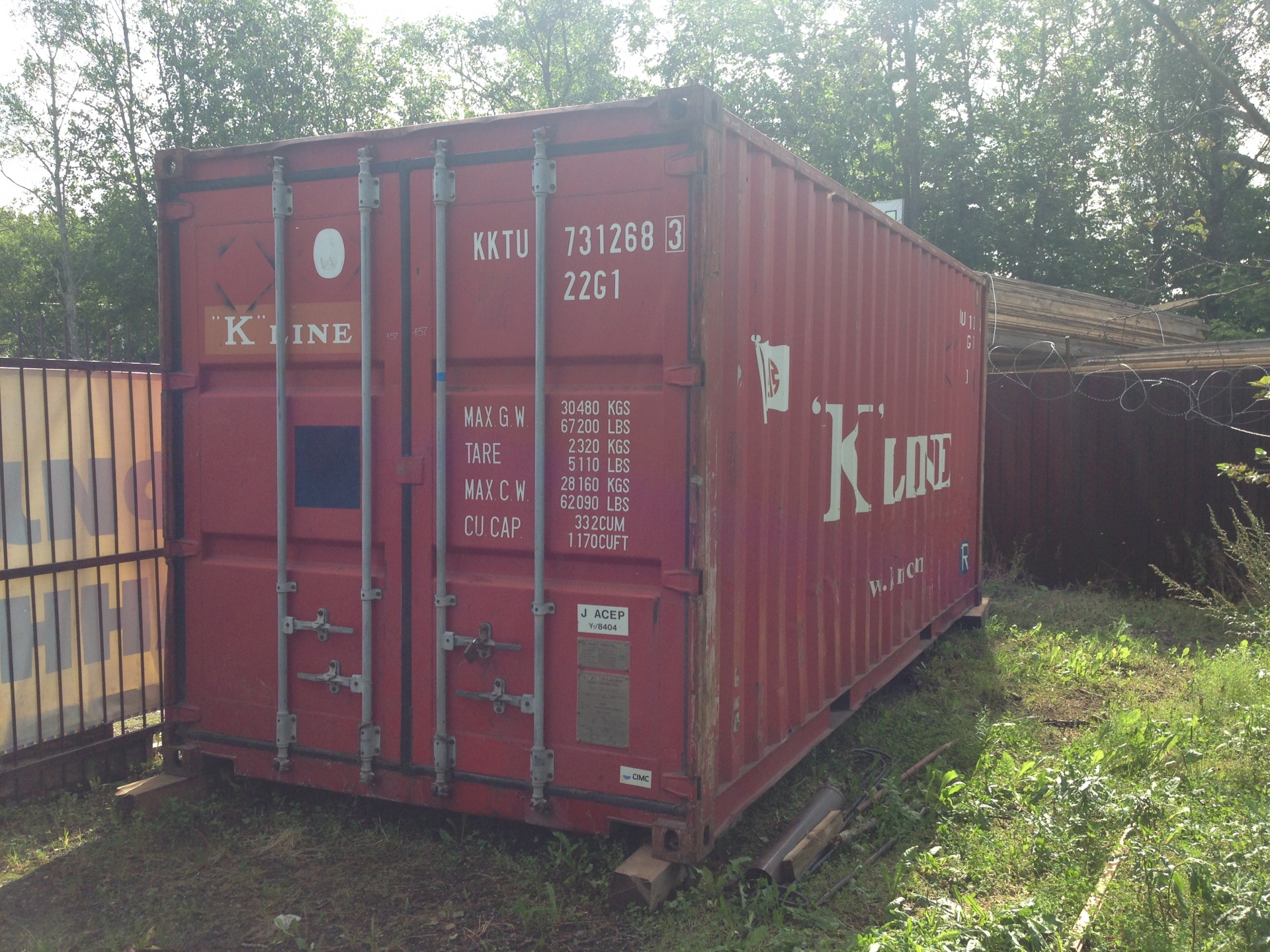Купить контейнер б у авито. Контейнер 6м Гафуров. Красный контейнер 20 футовый. Контейнер 20 футов 4 метра. Контейнер 20 тн.