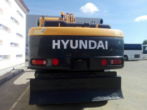 Экскаватор колёсный HYUNDAI R210W-9S 2013 г.в., 5 700 м. ч