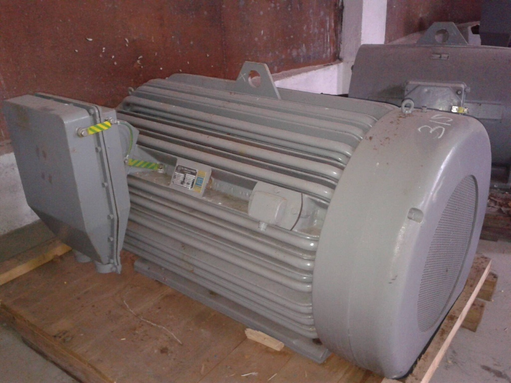 щит управления дизель генератор 315 квт. насос 250а/200. электродвигатель 5аи355м4, 315 квт, 380в, 1500 об/мин. электродвигатель 400 квт. азм 315/3000.