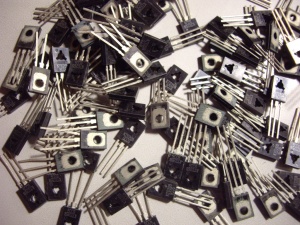 Транзистор КТ626 В Новые не паянные. 158 штук
